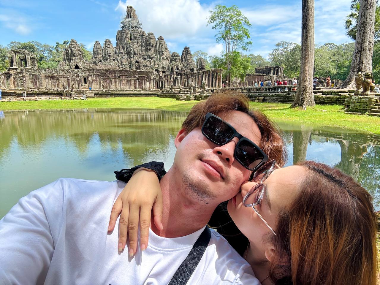 រូបអនុស្សាវរីយ៍ទី 1