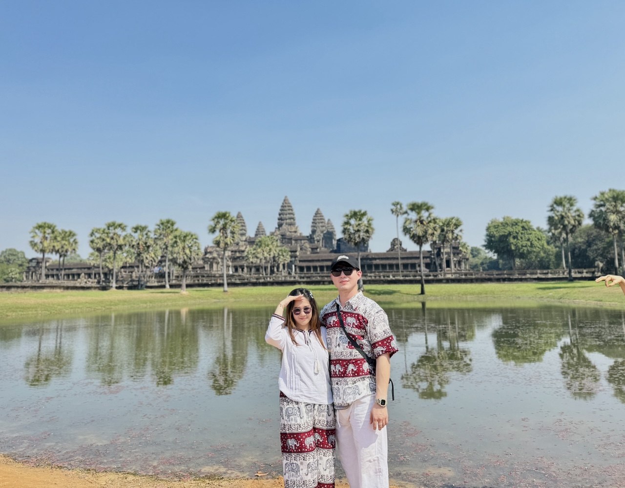 រូបអនុស្សាវរីយ៍ទី 12
